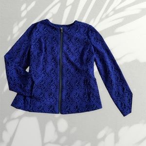 NWOT Gorgeous blue and black jacquard jacket with pockets size L